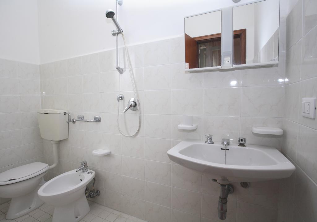 Residence Stella Polare بيبيوني الغرفة الصورة
